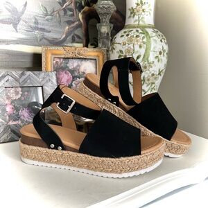 Soda Black Espadrille Platform Sandals